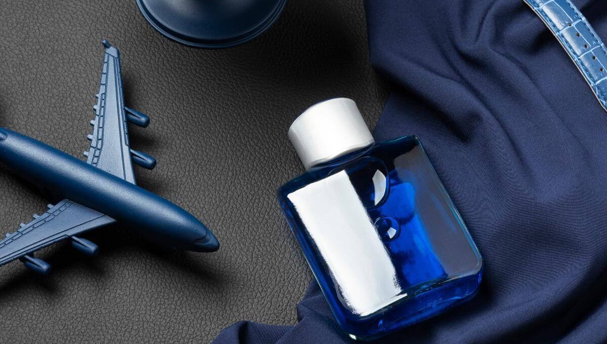 parfem i maketa aviona